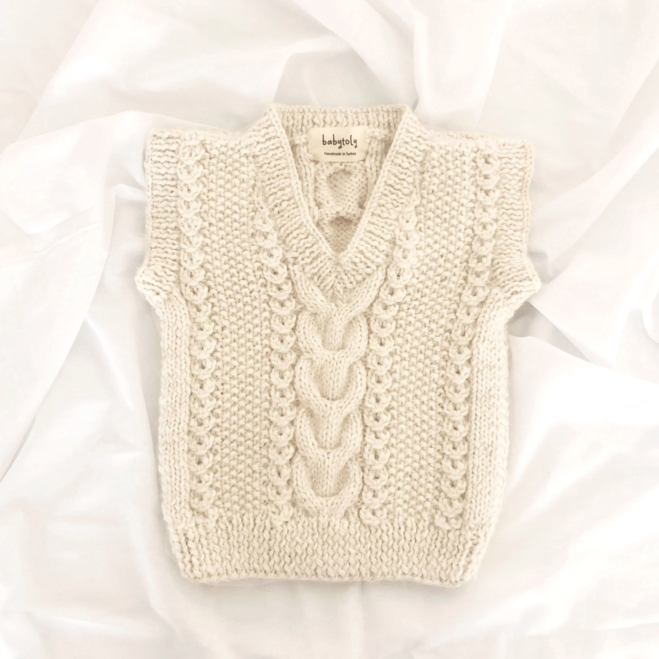 Baby Alpaca Cable Vest - 100% Baby Alpaca Chunky - natural